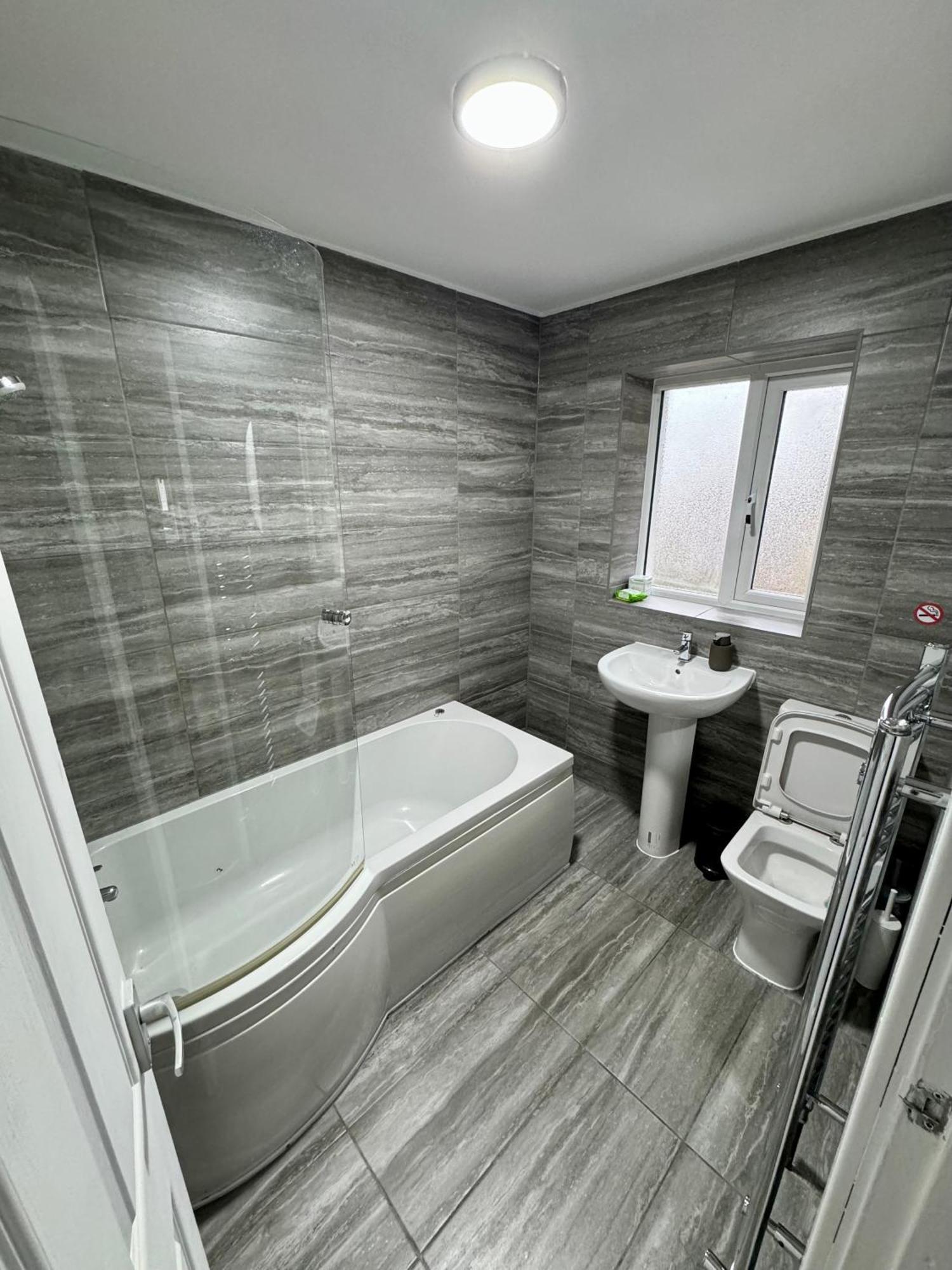 Florina S House 4 Bedrooms Villa ルージリー エクステリア 写真
